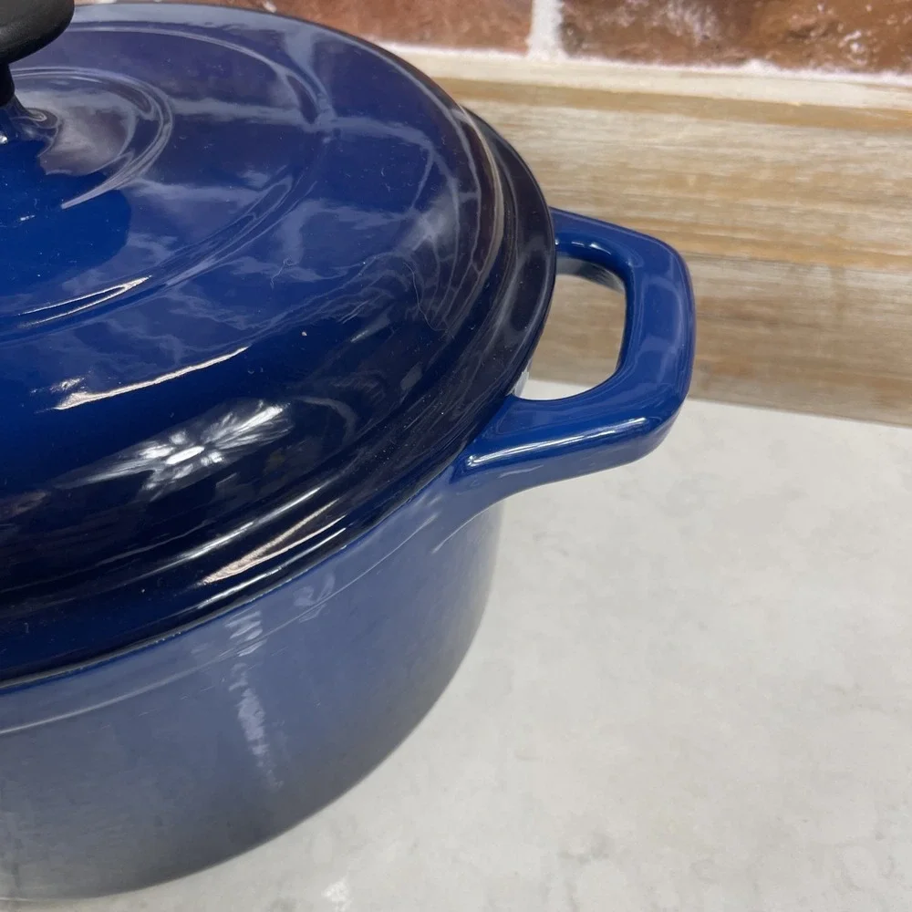 Tramontina 4 Quart/3.8 Lt Enameled Cast Iron Dutch Oven in Dark Blue /Navy Blue